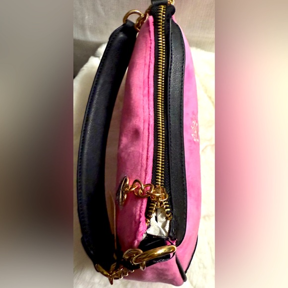 NEW Juicy Couture Fuzzy Pink Heritage Shoulder Bag - Picture 6 of 12